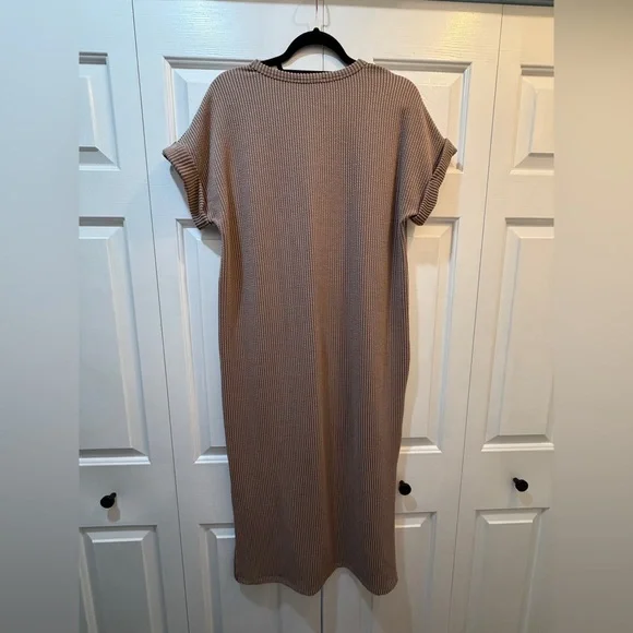 Entro Taupe Ribbed Midi Dress - Picture 3 of 5